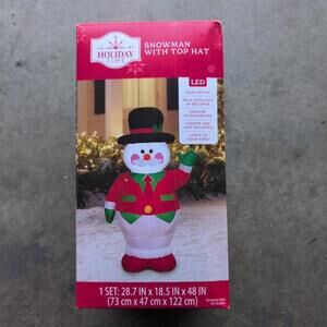 Holiday Time 3.5 FT Tall Snowman With Top Hat Airblown Inflatable Christmas